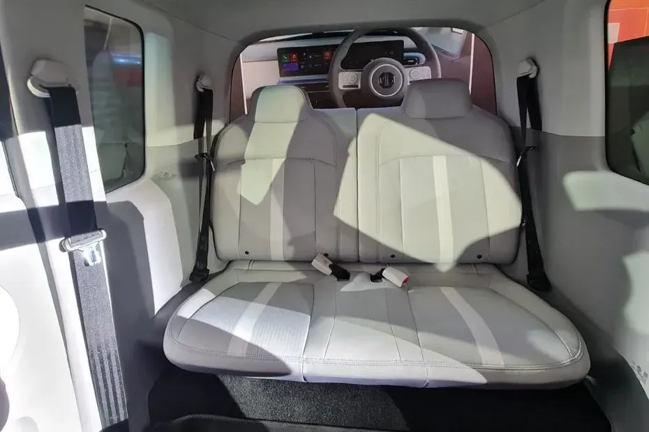 seating of MG Comet EV